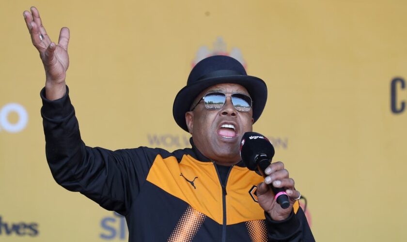 Tito Jackson’s touching gesture to brother Michael just days before his death