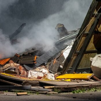 Explosion zerstört Ex-Rockerclub – Leiche entdeckt