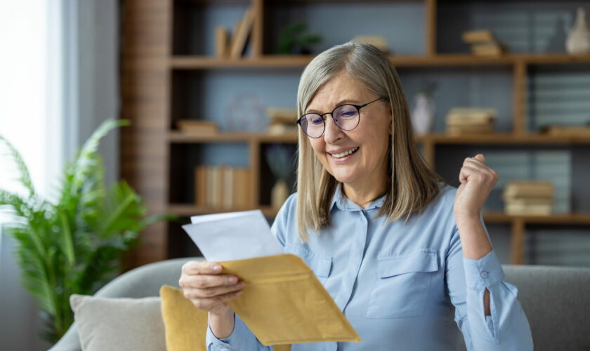 Tous ces retraités vont recevoir 600 euros en plus sur la pension, le virement arrive dans quelques jours