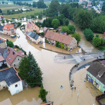 Les images de la tempête Boris qui continue de ravager l’Europe centrale et orientale