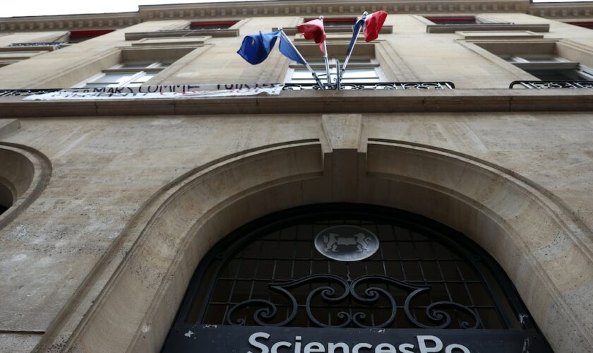 L'entrée de Sciences Po à Paris, le 13 mars 2024