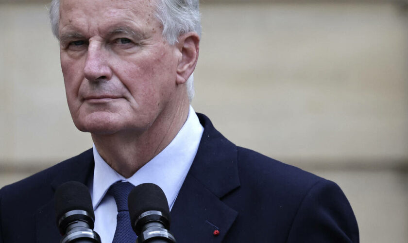 Michel Barnier vise un gouvernement de 38 ministres, dont 16 de plein exercice, qui fait la part belle à la macronie