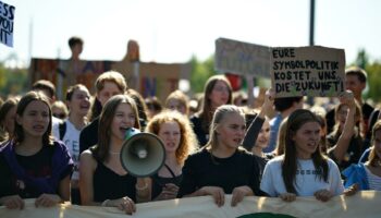 Fridays for Future: Zehntausende demonstrieren bundesweit für mehr Klimaschutz