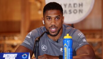 Anthony Joshua reveals how ‘mouthy’ stranger in pub provoked Daniel Dubois row