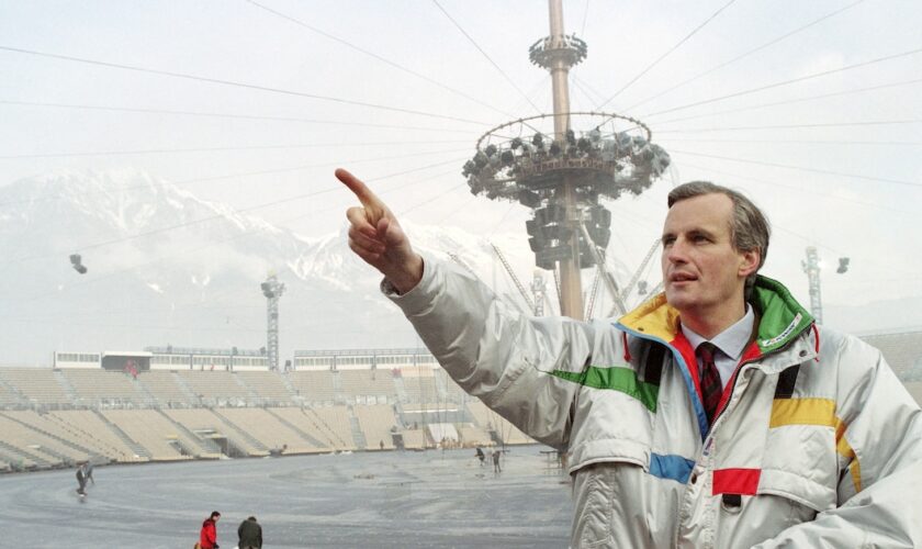 Le nouveau Premier ministre Michel Barnier, alors co-président du Comité d'organisation des JO d'Albertville, le 5 février 1992.