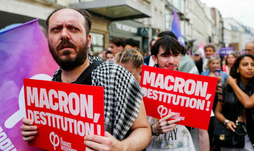 Manifestation «contre le gouvernement Macron-Barnier» : à Paris, le défilé d’une gauche frustrée, en rangs clairsemés