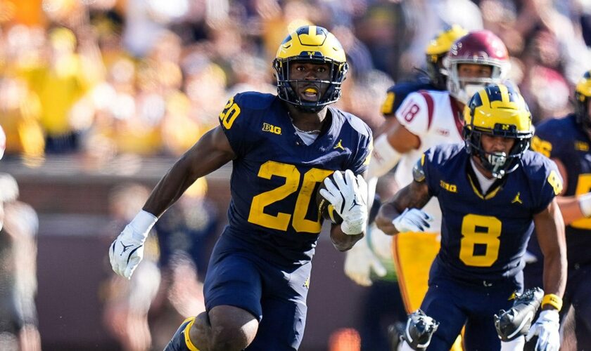 No. 18 Michigan scores last-minute touchdown to hand No. 11 USC loss in Trojans’ first Big Ten matchup