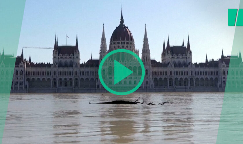 Tempête Boris : à Budapest, le Danube est monté jusqu’aux marches du parlement de Hongrie