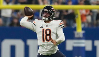 Bears’ Caleb Williams finally becomes 1st rookie quarterback to throw touchdown in 2024