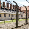 La Russie exclue des commémorations de la libération d’Auschwitz, maltraitance dans les prisons russes… L’actu du conflit en Ukraine ce lundi 23 septembre