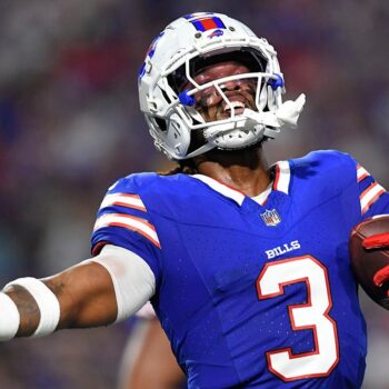 Bills' Damar Hamlin records 1st career interception, sets up another TD vs Jaguars