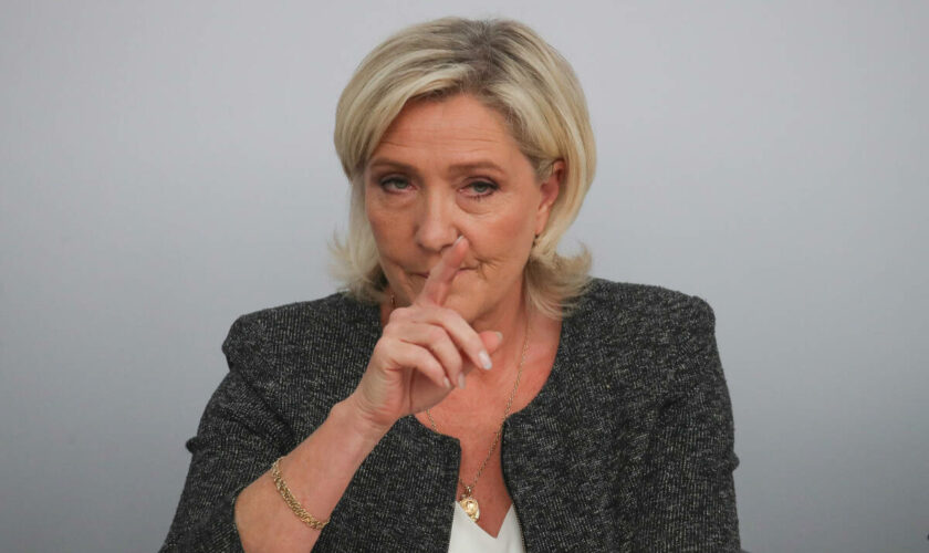 Marine Le Pen hausse le ton face au ministre de l’Economie qui a exclu le RN de « l’arc républicain »… et obtient gain de cause