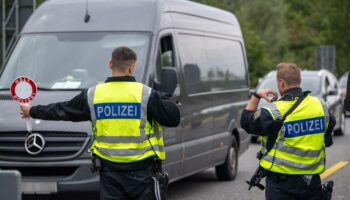 Kontrollen an deutschen Grenzen: Neue Grenzkontrollen sind laut Polizeigewerkschaft kaum wirksam