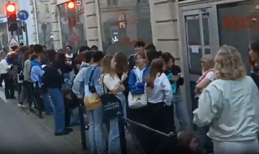 À Bordeaux, cette queue interminable d’étudiants pour une distribution alimentaire révolte des élus