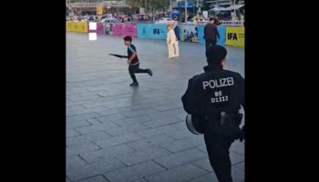 Un enfant de 11 ans a-t-il été arrêté par la police allemande pour avoir brandi un drapeau palestinien lors d’une manifestation à Berlin ?