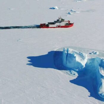 Handelswege nach Asien: Die NATO rüstet ihre Eisbrecherflotte für die Arktis auf