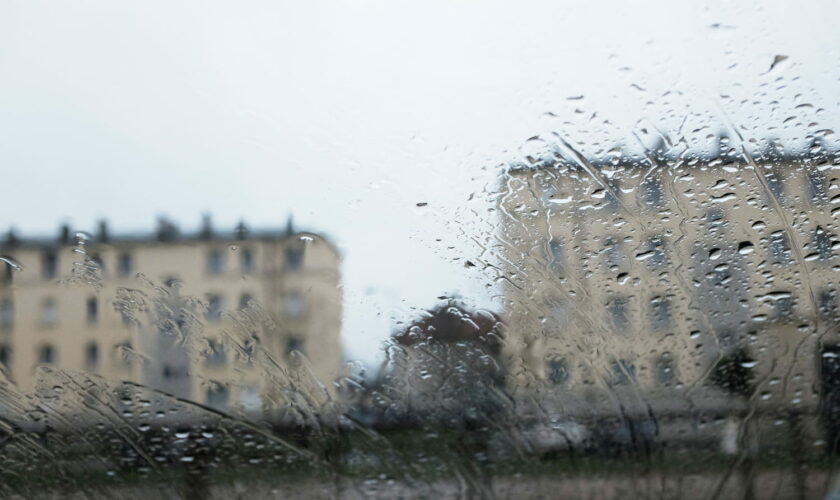 Alerte pluie inondation : ça s'aggrave, 4 départements concernés par "la rivière atmosphérique"