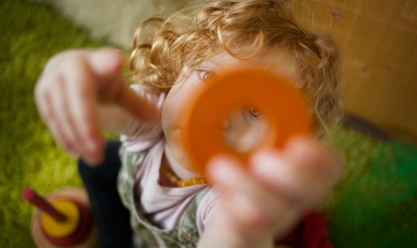 Kinderpsychologie: Wie Kleinkinder über Reiche urteilen