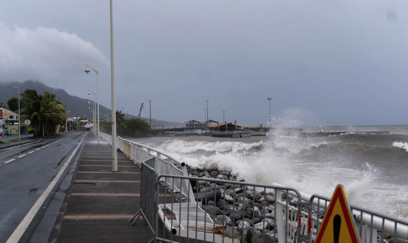 Météo France place la Guadeloupe en vigilance rouge «fortes pluies et orages»