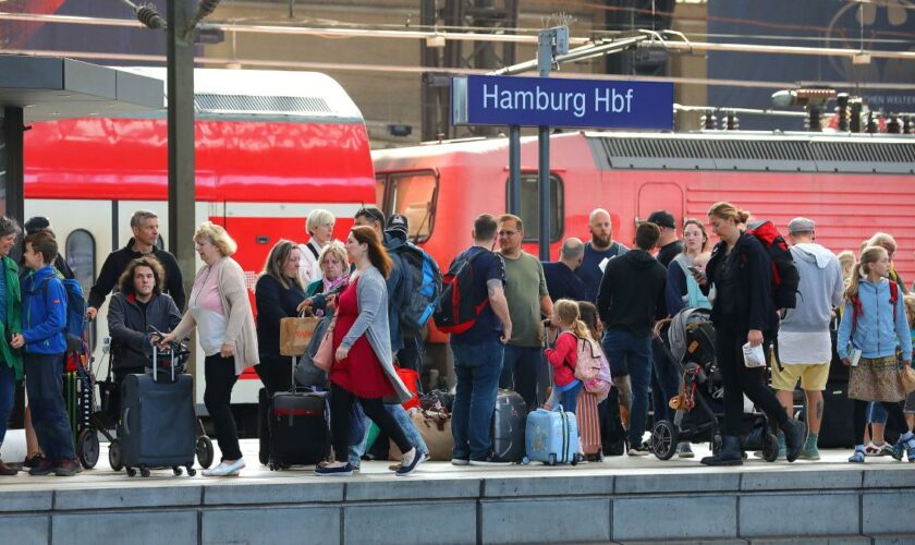 Schweizer Bahnchef hat Mitleid mit Fahrgästen in Deutschland