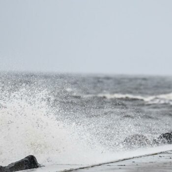 "Extrêmement dangereux", l'ouragan Hélène menace la Floride