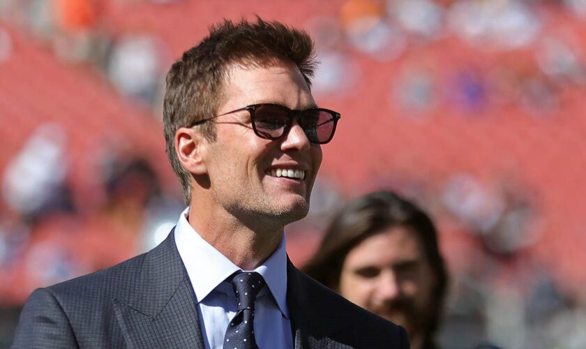 Tom Brady embracing challenge of 'learning on the fly' in new broadcast role: 'There's no hiding'