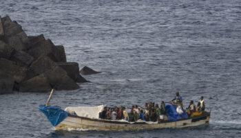 Au moins neuf morts et 48 disparus dans le naufrage d’un bateau de migrants au large des Canaries