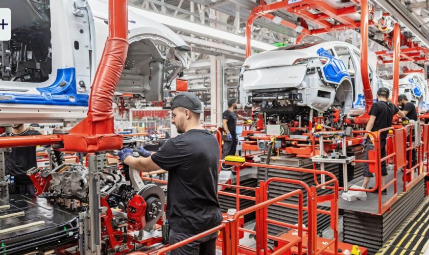 Grünheide: Zu Besuch in der Elektrowagenburg von Tesla