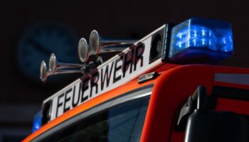 Zwei Tote und drei Schwerverletzte bei Unfall auf der A 19