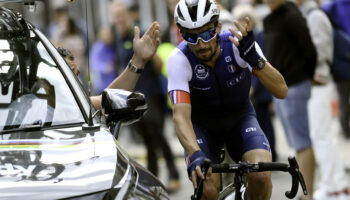 Julian Alaphilippe abandonne après une lourde chute aux Mondiaux de cyclisme sur route