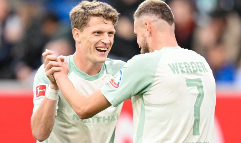 In Überzahl dreht Werder Bremen das 0:3 in einen Sieg