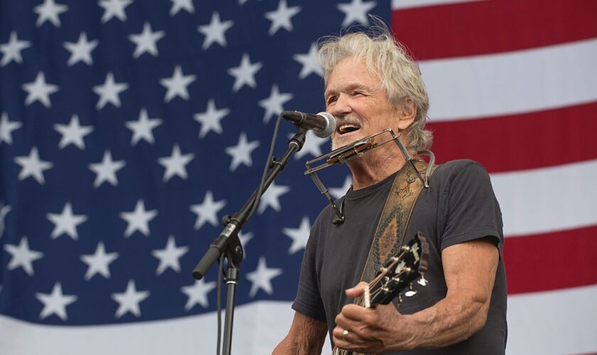 Kris Kristofferson, country music legend, dead at 88