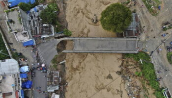 Au Népal, des inondations font au moins 148 morts et 59 disparus