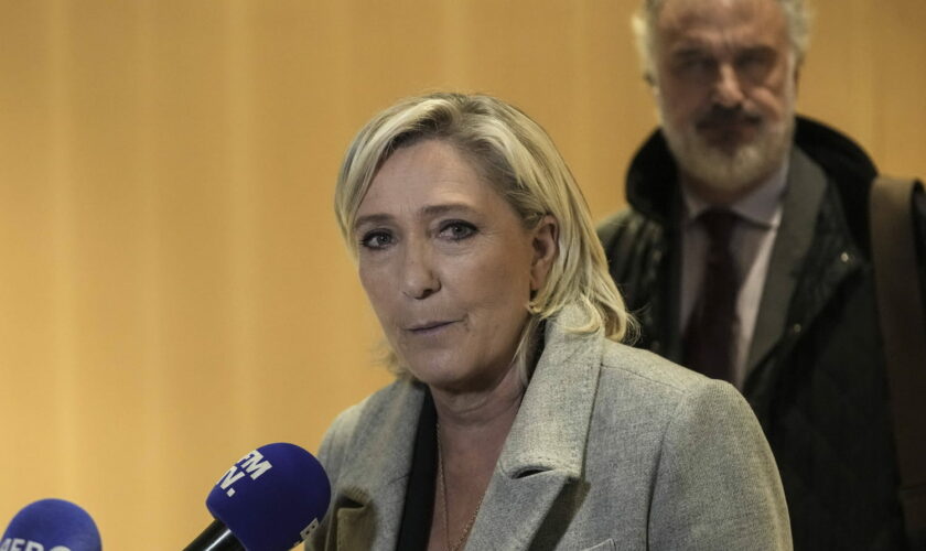 Son compagnon, son chauffeur... Marine Le Pen a embauché des assistants parlementaires surprenants