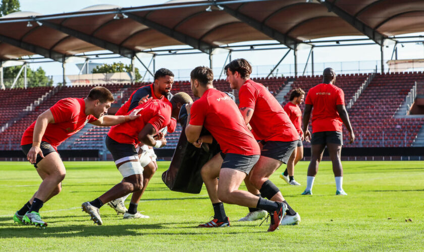 À Créteil, les premiers pas des rugbymen du Racing 92 au stade Duvauchelle : « On a vu la différence de gabarits »