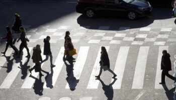 À Paris, à chaque passage piéton, tu joues ta vie