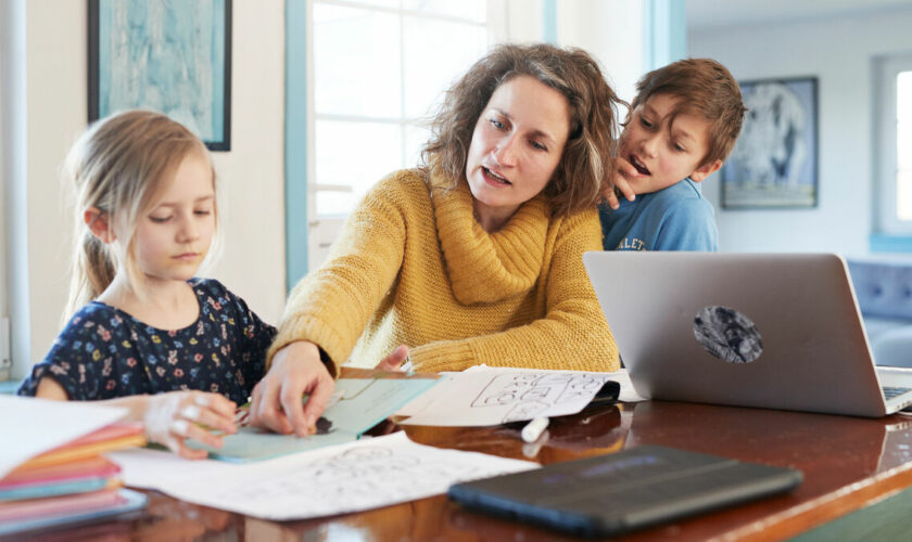 Aides pour les parents solos : de Montpellier à Saint-Ouen, les initiatives se multiplient dans les villes