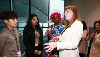 Angela Rayner tells Year 9s 'don't give up' - as they give advice to the PM