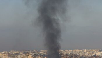 Après une nuit de bombardements, les impressionnantes images des destructions à Beyrouth