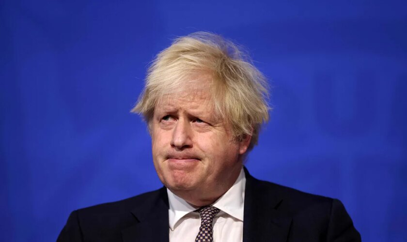 Boris Johnson confiesa en sus memorias que planeó "invadir" Países Bajos para arrebatarles millones de vacunas del Covid