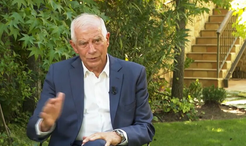 Borrell califica por primera vez a Venezuela como "régimen dictatorial" y eleva la presión sobre el Gobierno de España