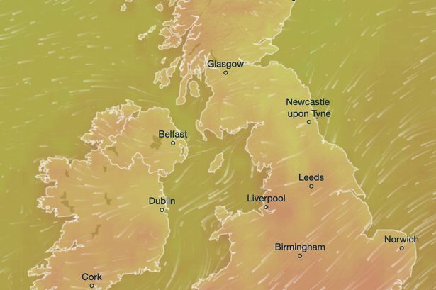 Britain forecast balmy 24C for summer's last hurrah as mercury rockets - but there's a catch