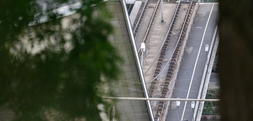 Carolabrücke in Dresden: Korrosion könnte Unglücksursache sein