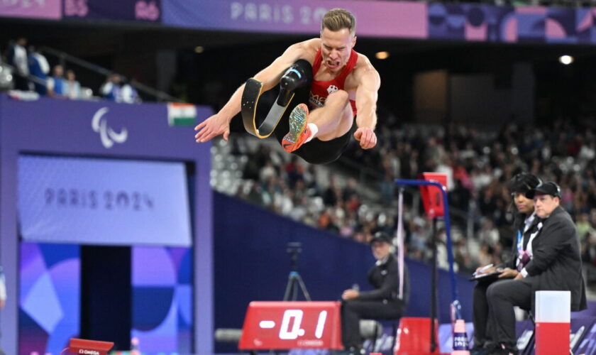 « C’est un athlète phénoménal » : Markus Rhem, le « Blade Jumper » du saut en longueur, a récidivé