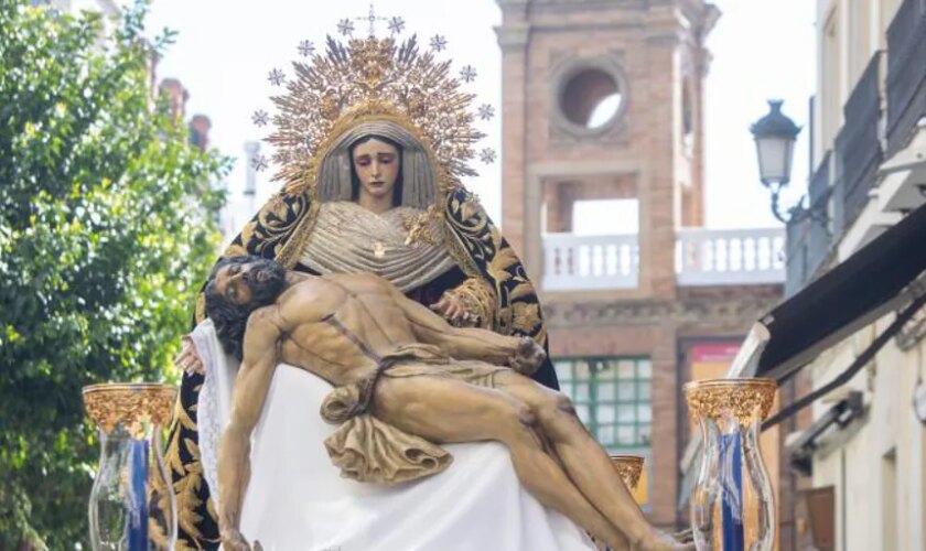 Comienzan los días grandes en el Baratillo por la coronación de la Virgen de la Piedad