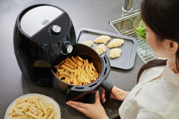 Common air fryer mistake 'could lead to food poisoning', experts warn