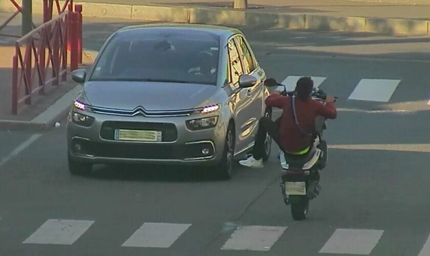 Conduites dangereuses en Seine-et-Marne : un motard interpellé et un homme blessé en tombant du coffre d’une voiture en marche