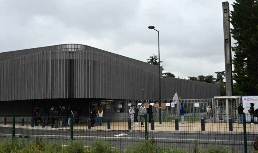 Corbeil-Essonnes : après les couacs de la rentrée, des heures de cours supprimées au lycée Doisneau