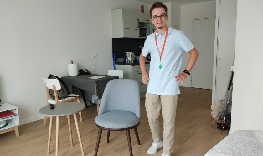 Dans cette résidence senior, cet étudiant de Nanterre a trouvé un logement avec piscine et rooftop… gratuit