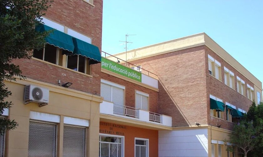 Detienen a un menor de 16 años por colarse en un colegio y agredir a una profesora en Elche